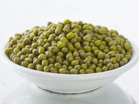 夏天湿气重吃什么好,适合夏季食用的祛湿药膳