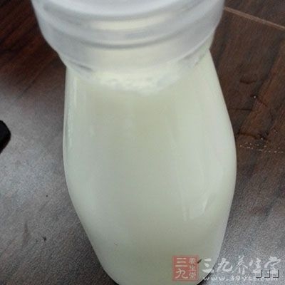 患慢性气管炎的抽烟者喝牛奶有益