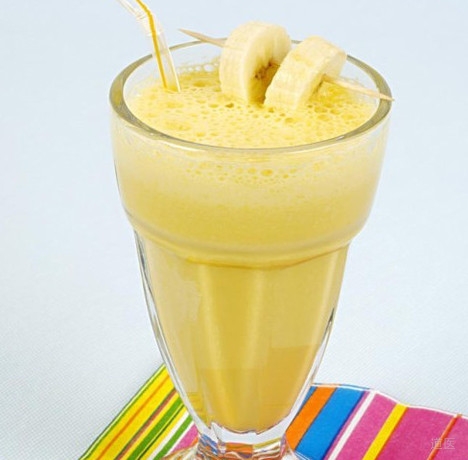 香蕉酸奶昔