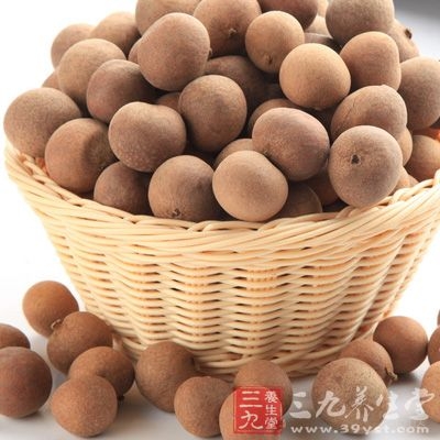 龙眼即桂圆(桂元、元肉)。和荔枝性属湿热不同 龙眼