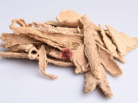 樗白皮的功效与作用及禁忌,中药樗根白皮图片