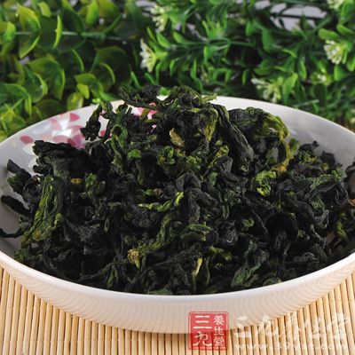 新鲜橄榄3枚，绿茶适量