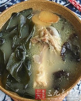 海带木耳羹 适用于肿瘤和心血管病患者