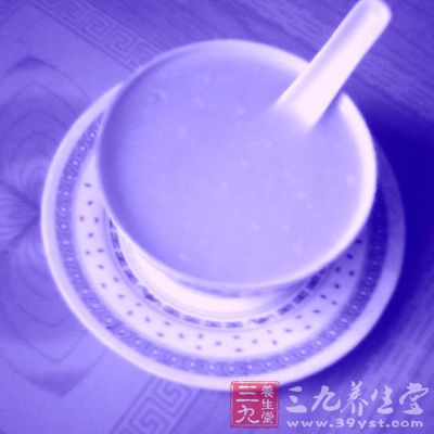 桂花葛粉羹也非常适合在夏天食用 ，它具有清热生津的功效