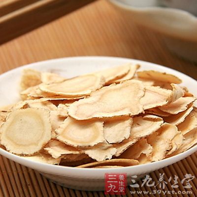 西洋参含十余种人参皂甙、少量挥发油、糖类、氨基酸、无机元素等