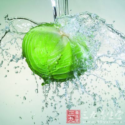 卷心菜菠萝汁美味