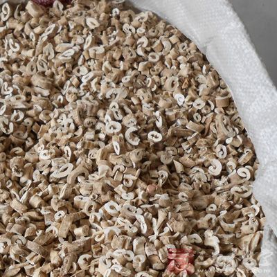 本品和白附子水提取制成的散结片小鼠灌服的LD50>2g/kg