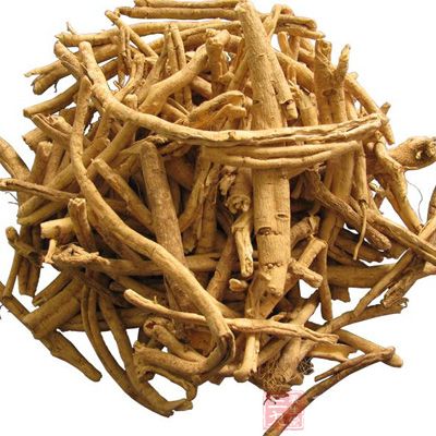 白鲜皮是一味免疫抑制药，又是抗过敏、抗变态反应药