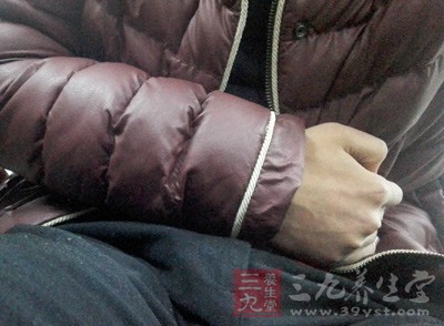 这种食物较难消化，多食容易引起湿滞，引发脾胃不适和其他症状