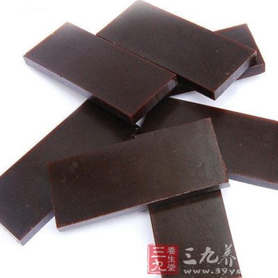 此症可选用补血露、十全大补丸、归脾丸、当归、阿胶、龙眼肉等