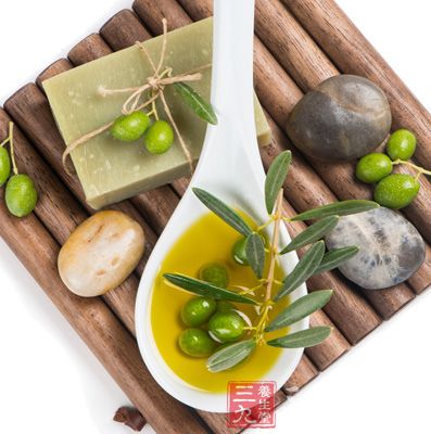 橄榄油具有改善消化系统功能的功效
