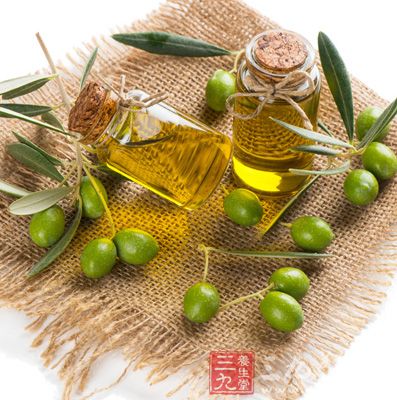 市面上三大类橄榄油分别为产地油、工业油以及庄园油