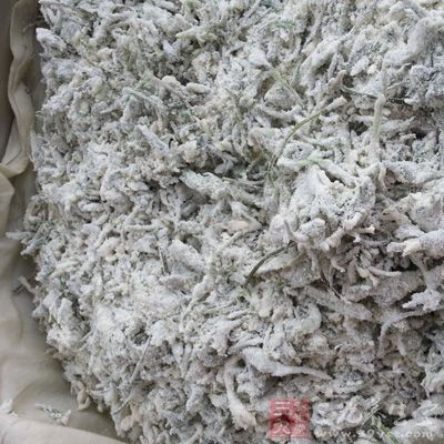 茵陈20克，夏枯草30克，田螺30个