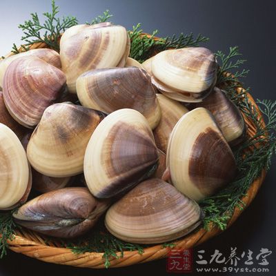 蛤蜊性寒，味咸，能滋阴、化痰、软坚
