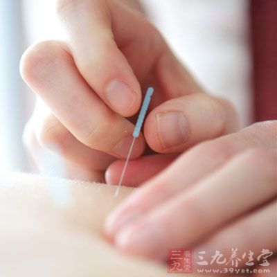 中药、针灸等具有安眠药所没有的、既不成瘾也不产生依赖性的特点