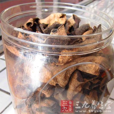 用于湿阻中焦、脘腹痞胀、便溏泄泻，以及痰多咳嗽等症