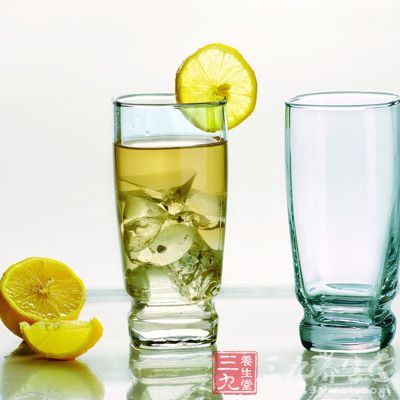 一般人群均可食用柠檬水