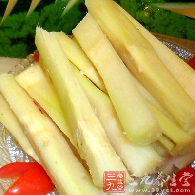 甘蔗的含铁量在各种水果中，雄踞“冠军”宝座，具有“补血果”的美称