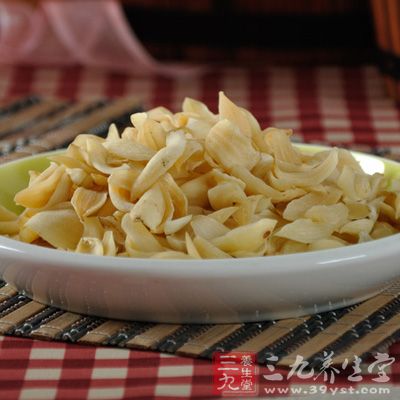 该品甘凉清润，主入肺心，长于清肺润燥止咳