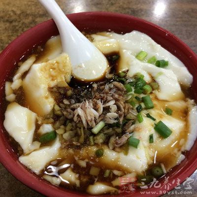 制豆腐脑的凝固剂要用石膏是最好的