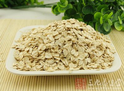燕麦片对降低胆固醇有很大的作用