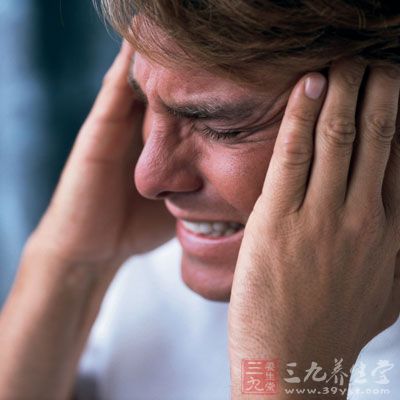 仅感胸闷、气短、疲倦