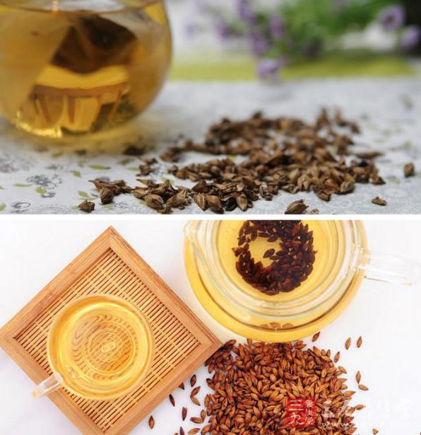 　一般在麦和茶的混合粉中加入天然香料和牛骨粉