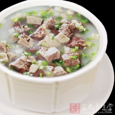 本品具有滋肝肾、益气血、补虚损之功效，适于中老年眼蒙、视弱者食用