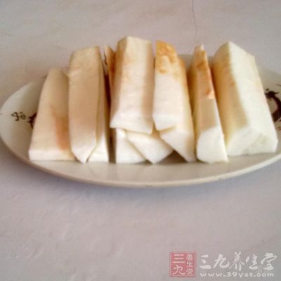 对于山药的称呼，民间有淮山药和怀山药两种称呼，但二者存在本质区别