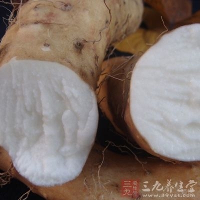 淮山药肉质细嫩，含有极丰富的营养保健物质