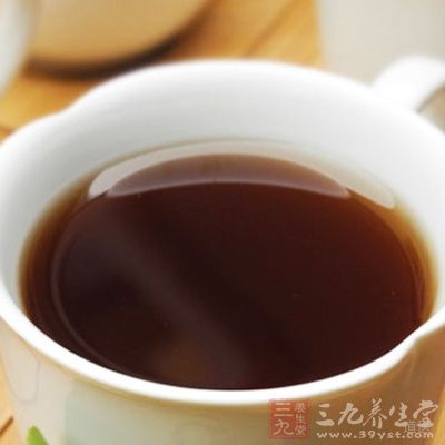 灵芝10克，蜂蜜20克。灵芝加水400毫升，煎煮20分钟后，加入蜂蜜20克，温饮代茶，每日1剂，长期服用，具有补虚强身，安神定志之功效