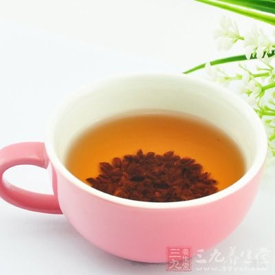 决明子绿茶适用于高血压、高脂血症、大便秘结、视物模糊等