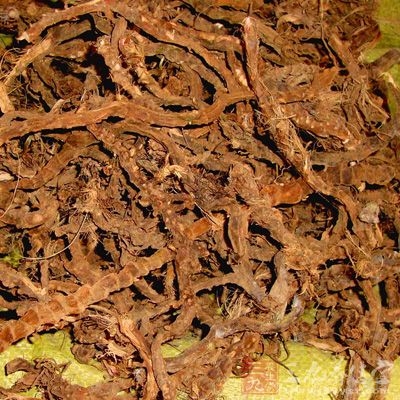 材料：菖蒲半两