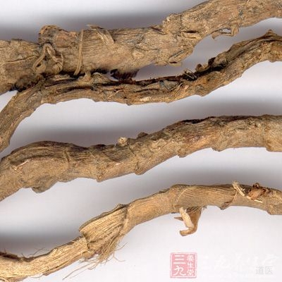 这些作用显示石菖蒲挥发油具有镇静效果，此外还能显著延长戊巴比妥钠的麻醉时间