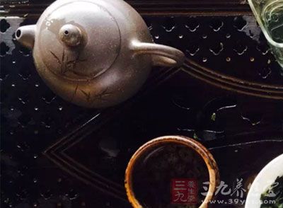 过于冰冷的大麦茶不能多喝