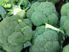 西兰花的营养价值,西兰花的功效与作用及食用方法,做法大全