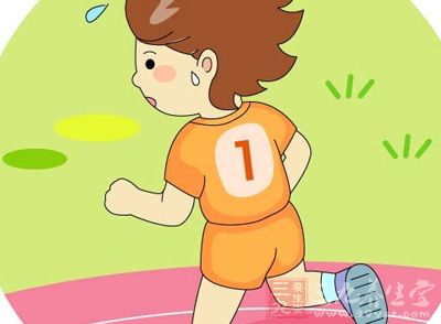 跑步也是有讲究的先是小跑