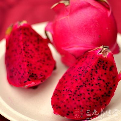 火龙果果实和茎的汁对肿瘤的生长、病毒感染及免疫反应抑制等病症表现出了积极作用