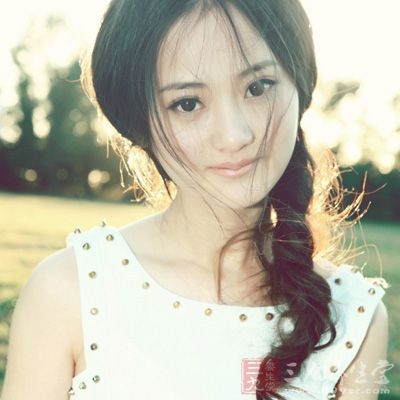 保持积极乐观的情绪，避免激烈起伏的情绪