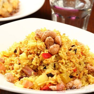 释迦果五十克，香肠半根