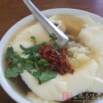 减肥食谱早餐一：营养咸豆花