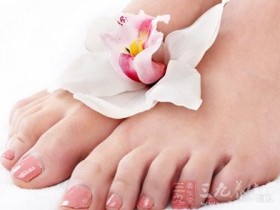 脚出汗怎么办，脚出汗是什么原因，脚出汗的治疗方法