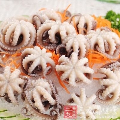 痛风、高血压、心血管疾病、皮肤易过敏者忌食