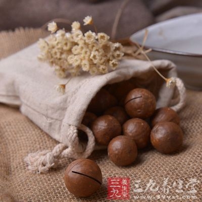 夏威夷果油还能够增加肠蠕动，使肠道畅通