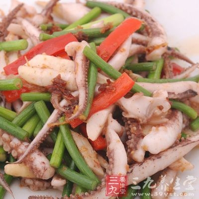 蒜苗，又称青蒜