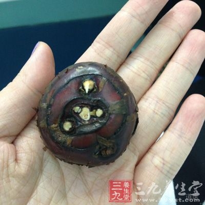 降烧：马蹄是寒性食物，有清热泻火的良好功效