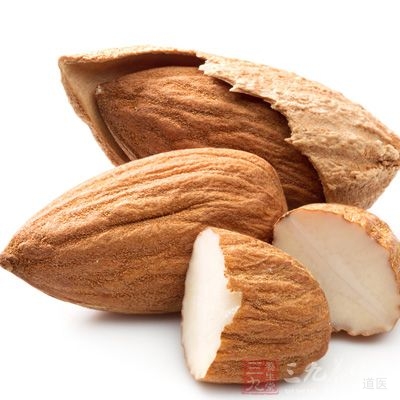 杏仁可以炒食、制酒