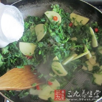 个别野菜有一定活血散瘀作用