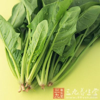 荠菜中所含的二硫酚硫酮，具有抗癌作用