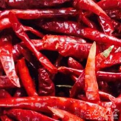 忌食辛辣香燥食品